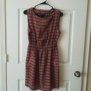 Sleeveless dress