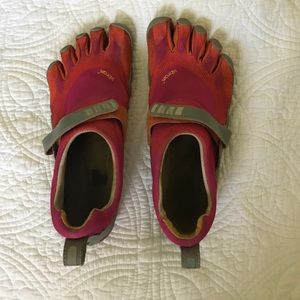 Used Vibram running shoes