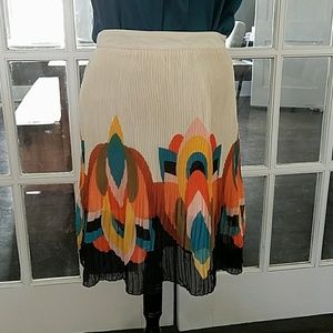 Gorgeous mod print pleated skirt