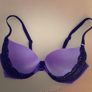 Victoria Secret 36C 'very sexy push-up'