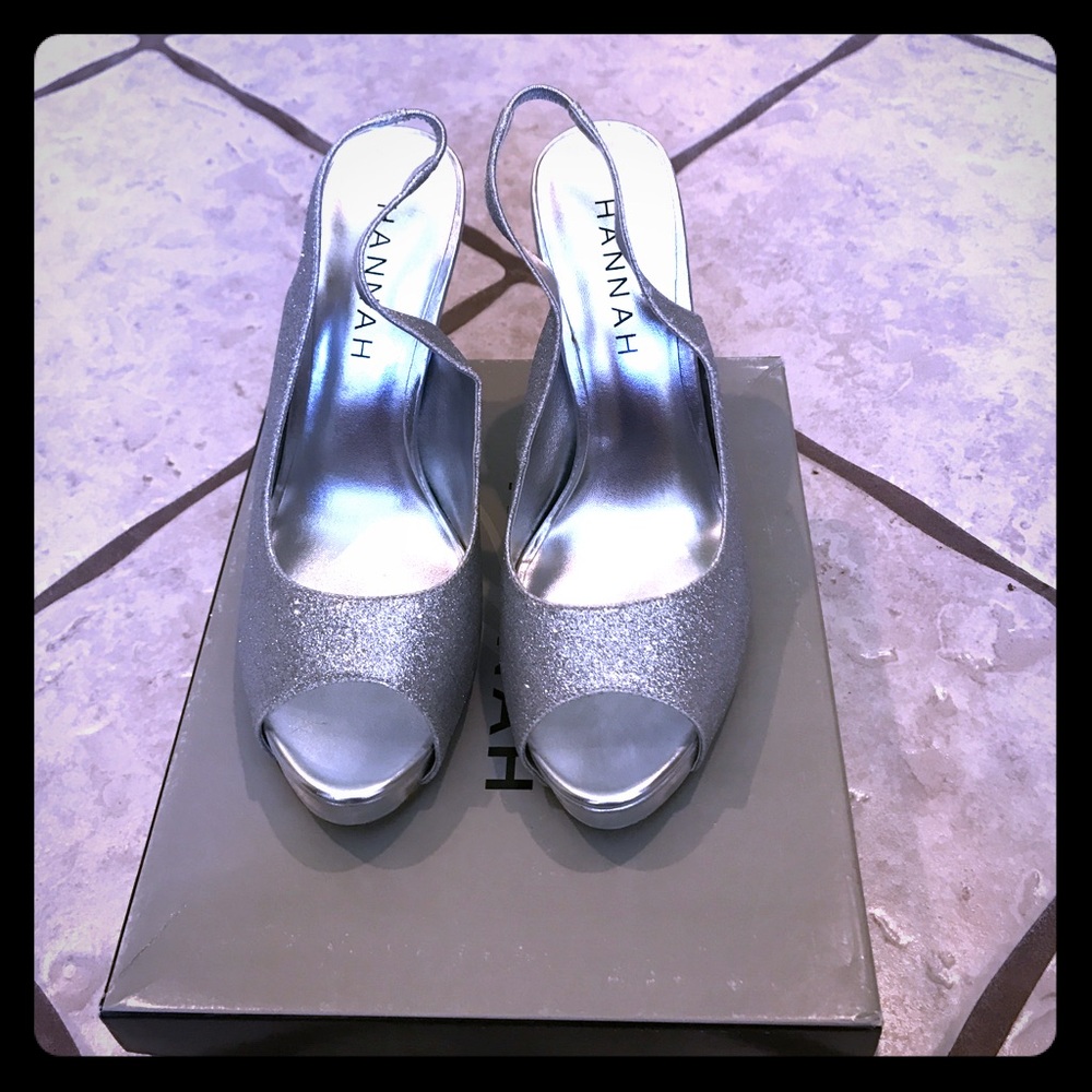 Hannah "Carey" Silver Glitter Heels - Size 8