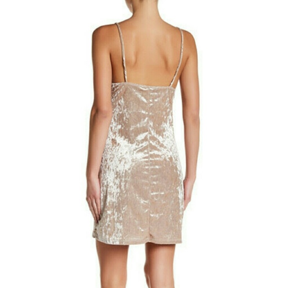 🔴 Rory Velvet Slip Mini Dress LG=12-14 - Picture 3 of 6