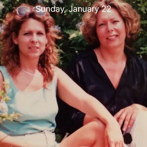 Meet your Posher, Lorrine