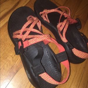 chacos size 8