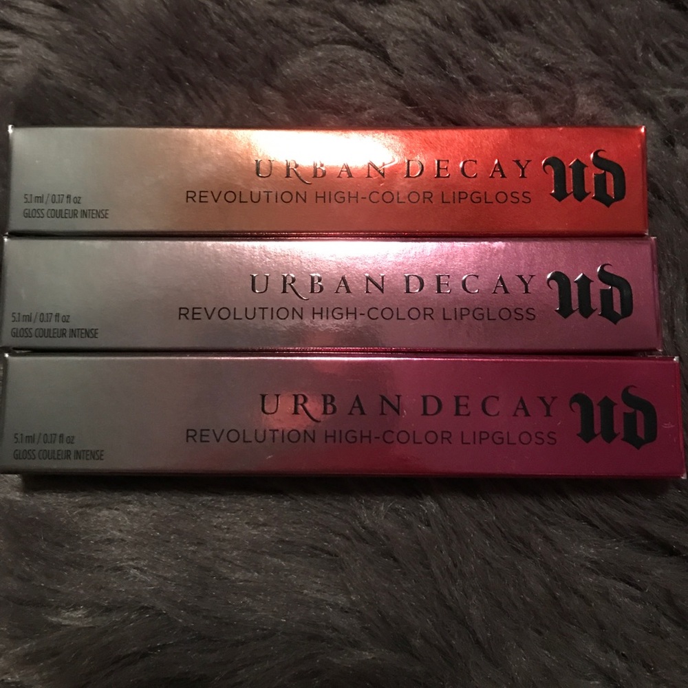 Urban Decay revolution high-color lipgloss