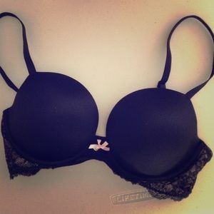 Victoria Secret 34D 'very sexy push-up' black