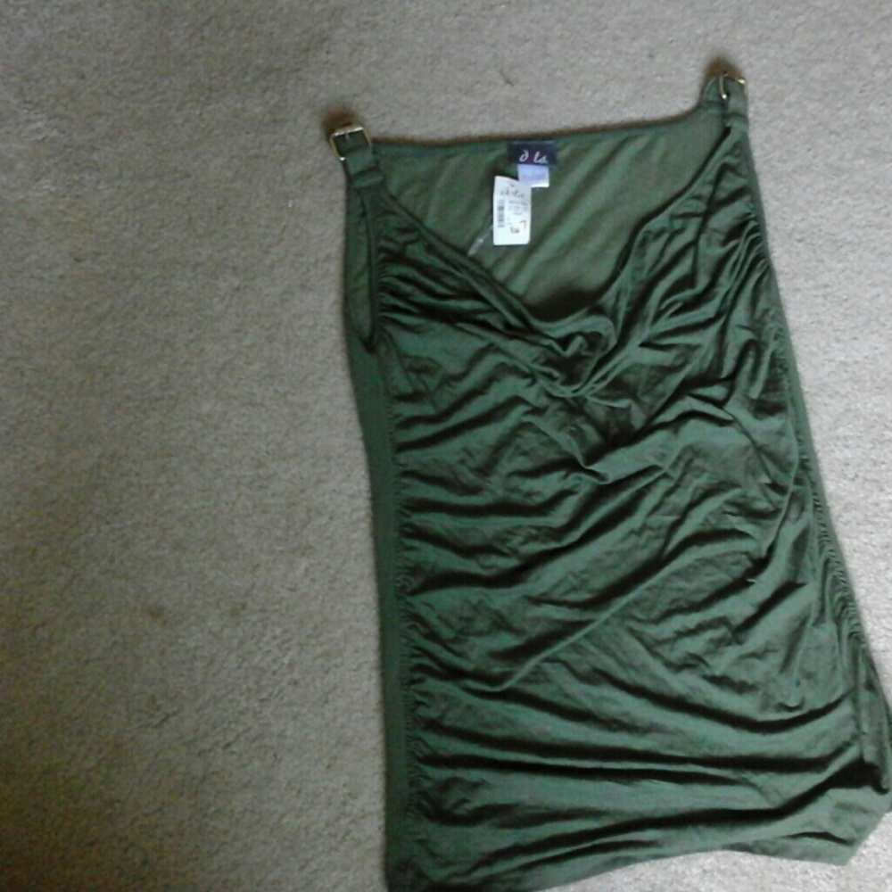 Sheet back cowl neck tank