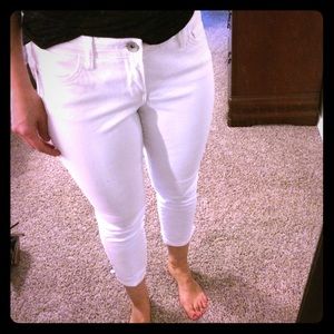 Nine West, White Crop Jeans, size 4
