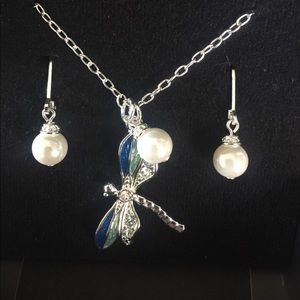 Drangonfly and pearl necklace and earrings set