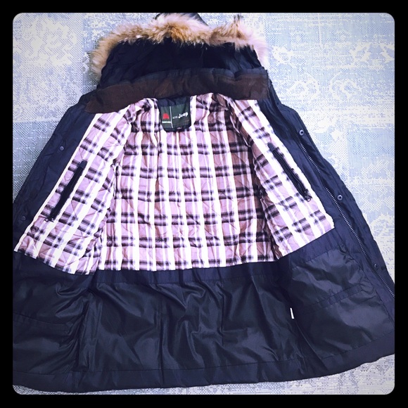 Winter jacket...Almost new! - Picture 2 of 3