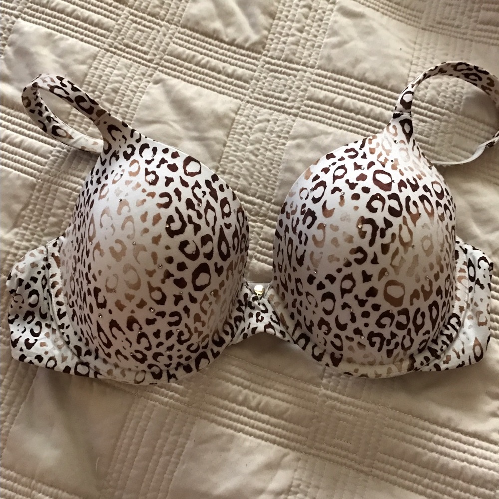 Victoria secret perfect coverage bra 36C