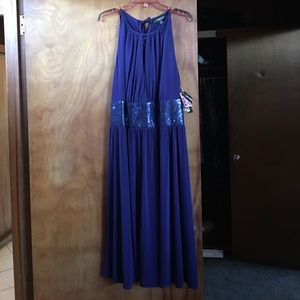 Beautiful blue sleeveless dress. Washable