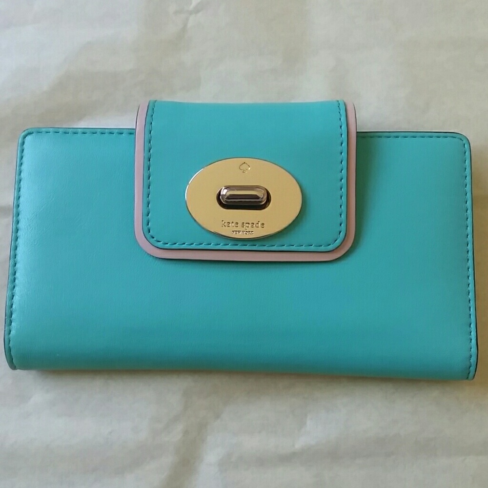 Kate Spade clutch wallet