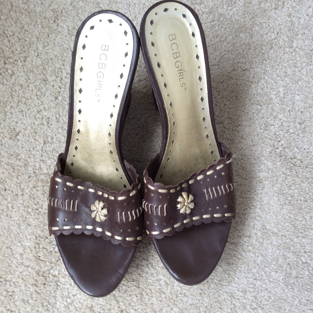 BCBG shoes