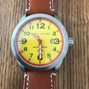 Only worn once Dooney &Bourke wrist watch. Woman