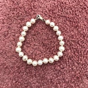 Pearl bracelet