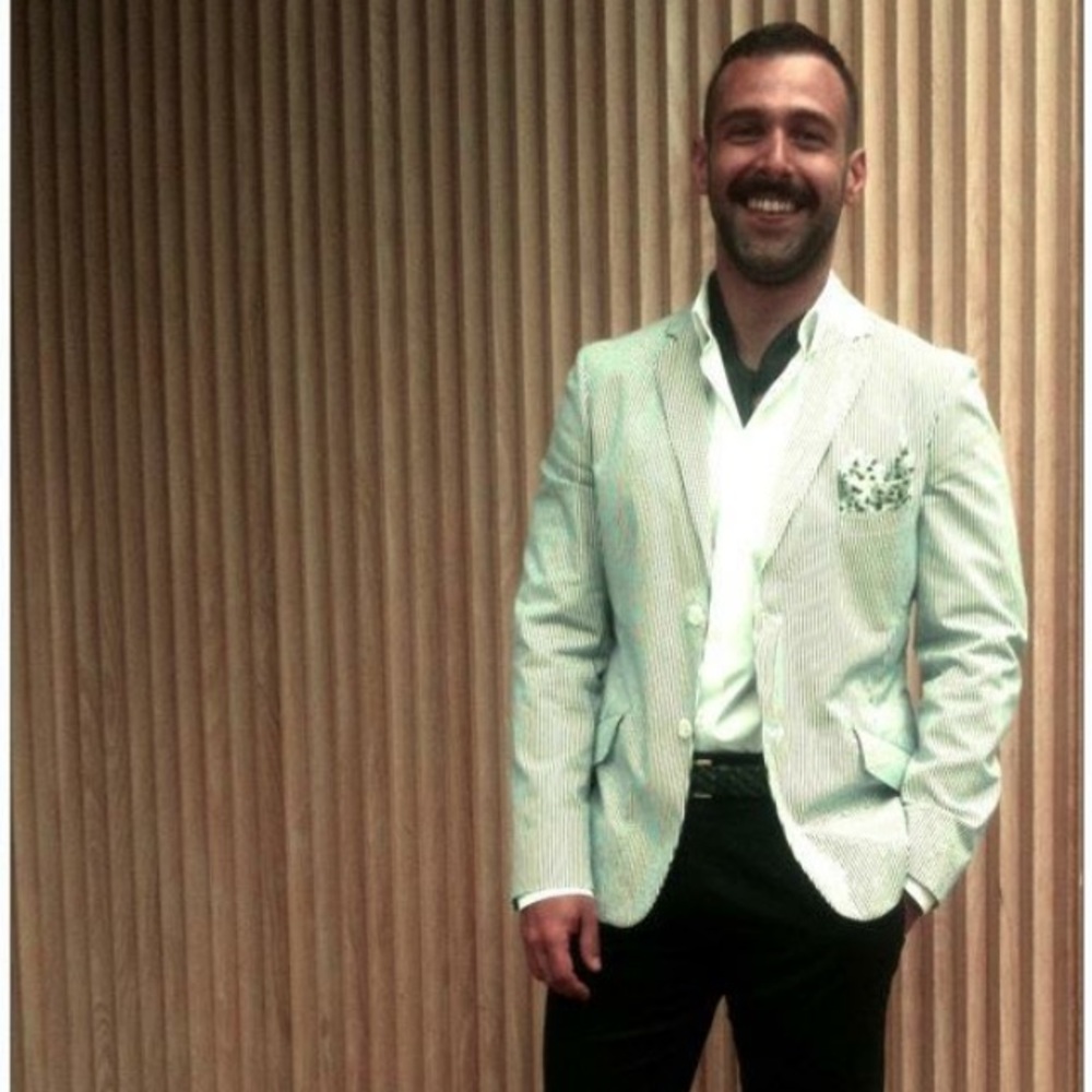 Meet your Posher, Alvaro