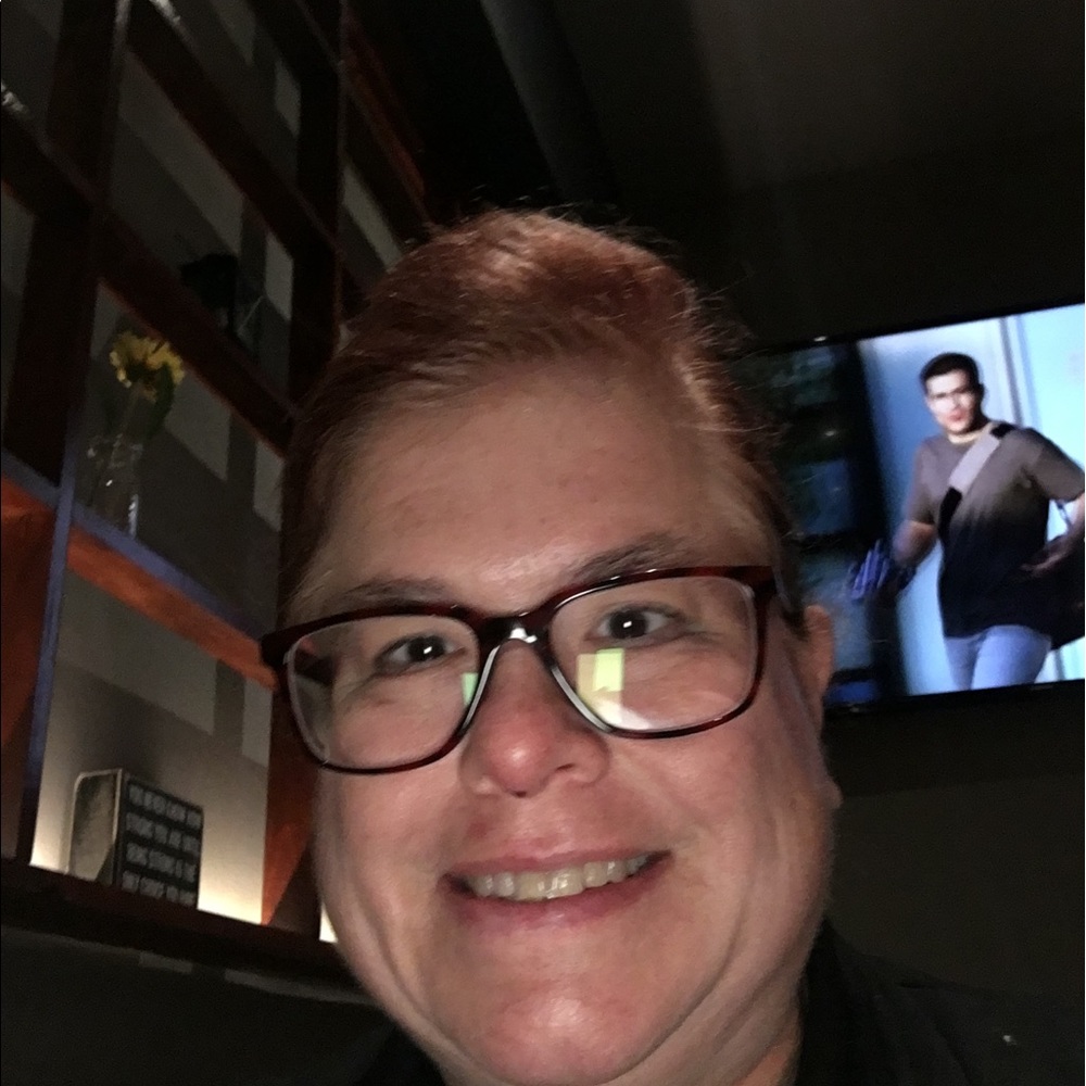 Meet your Posher, Bobbi