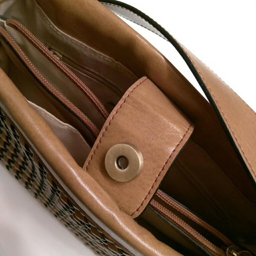 RELIC "Well Organized" Weaved Purse - Picture 6 of 8