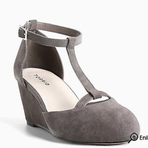 Gray suede mini wedges