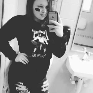 Meet your Posher, Leila