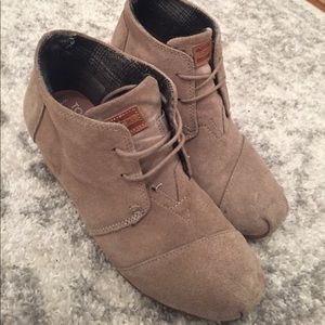 TOMS khaki wedges