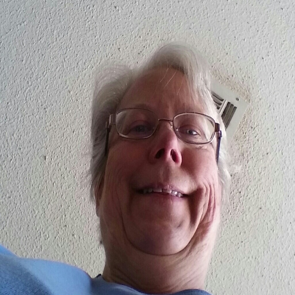 Meet your Posher, Leslie