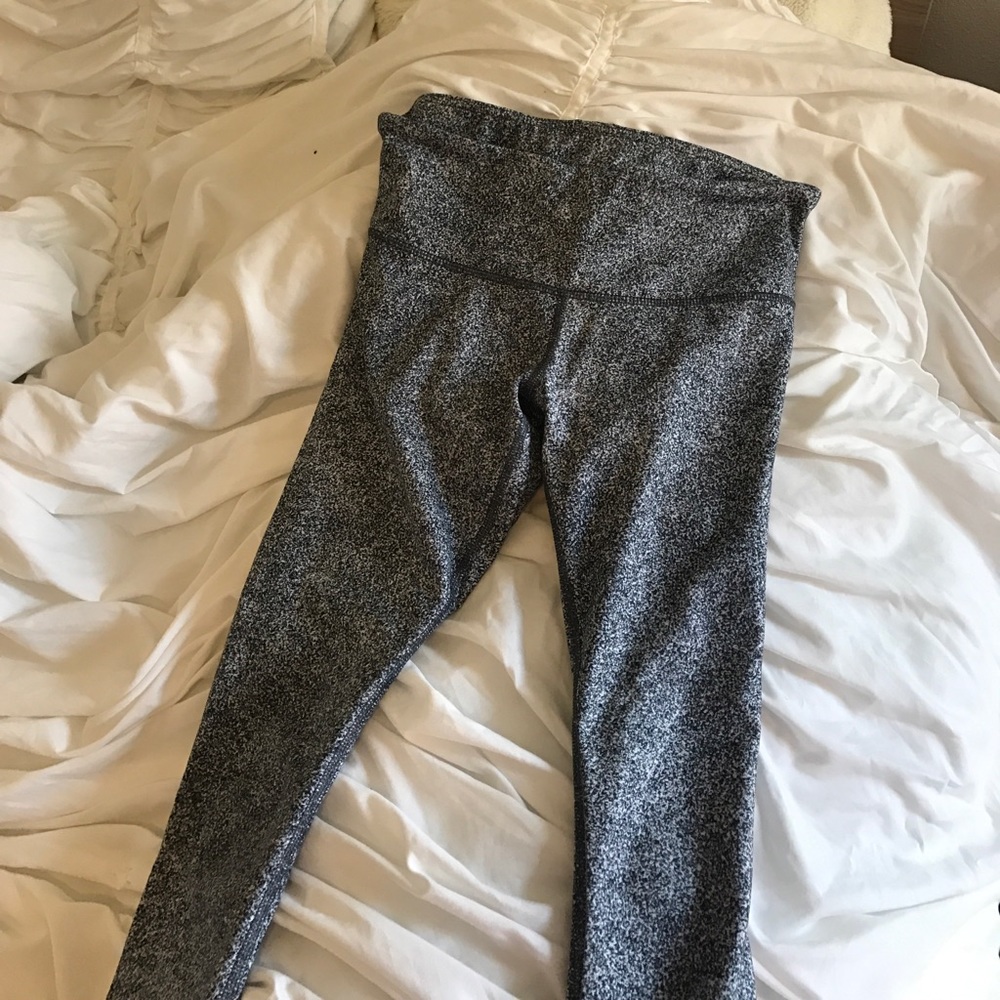 NWOT wunder under crop SZ 6