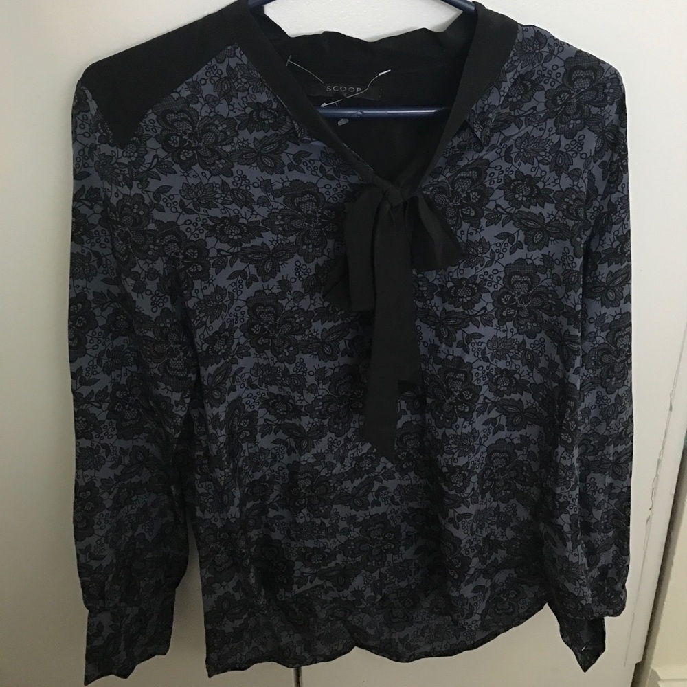 Scoop bow tie blouse