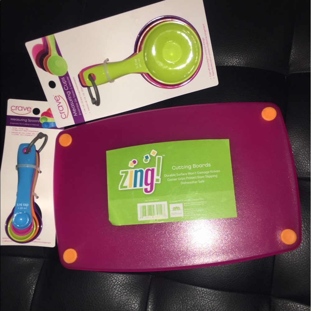 Zing Cutting Board will never dull your knifes.