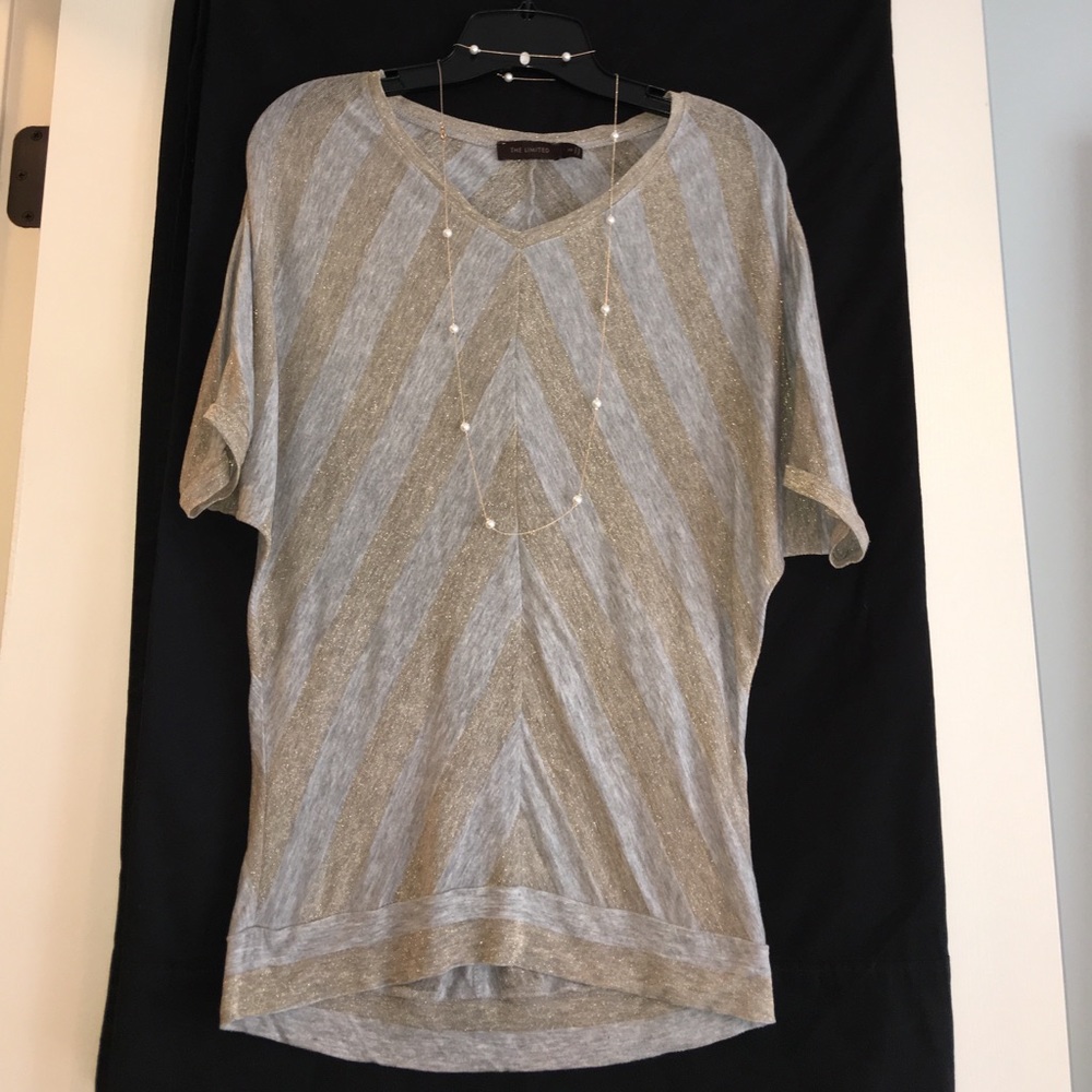 ‼️FREE‼️ The Limited Top