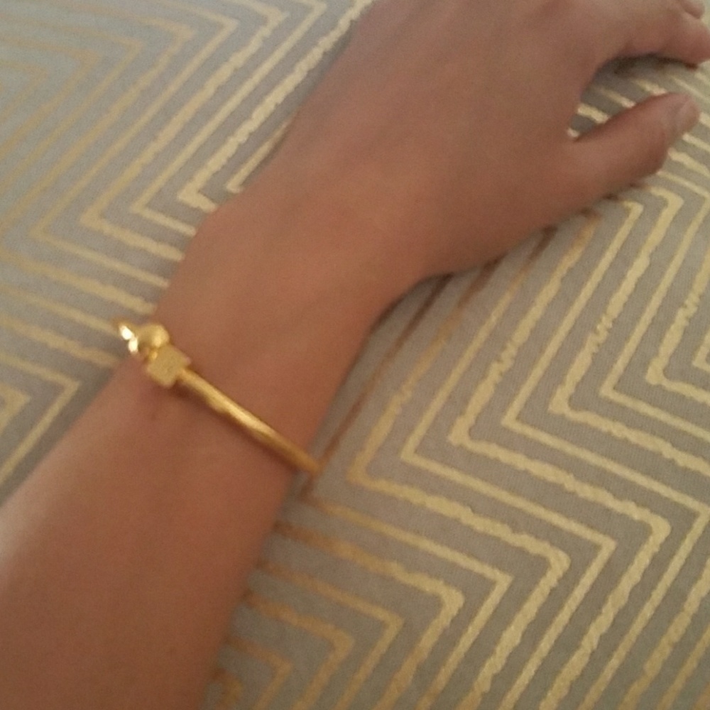 Gold bracelet