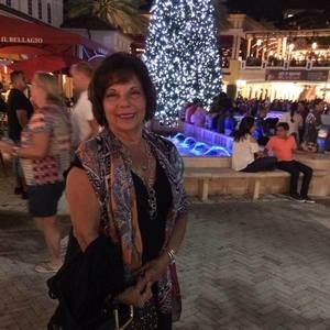 Meet your Posher, Luisa