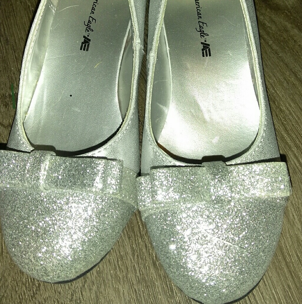 Girls American Eagle NEW Silver Glitter Pumps