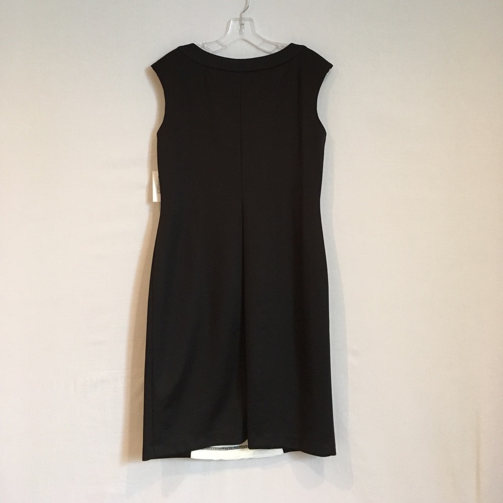 Dress - Picture 2 of 5