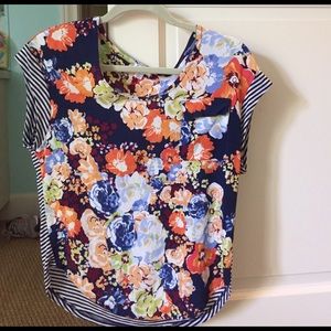 Adorable Splendid T-Shirt