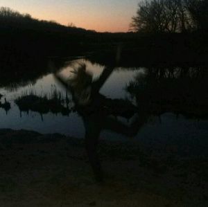 Meet your Posher, Jo cee