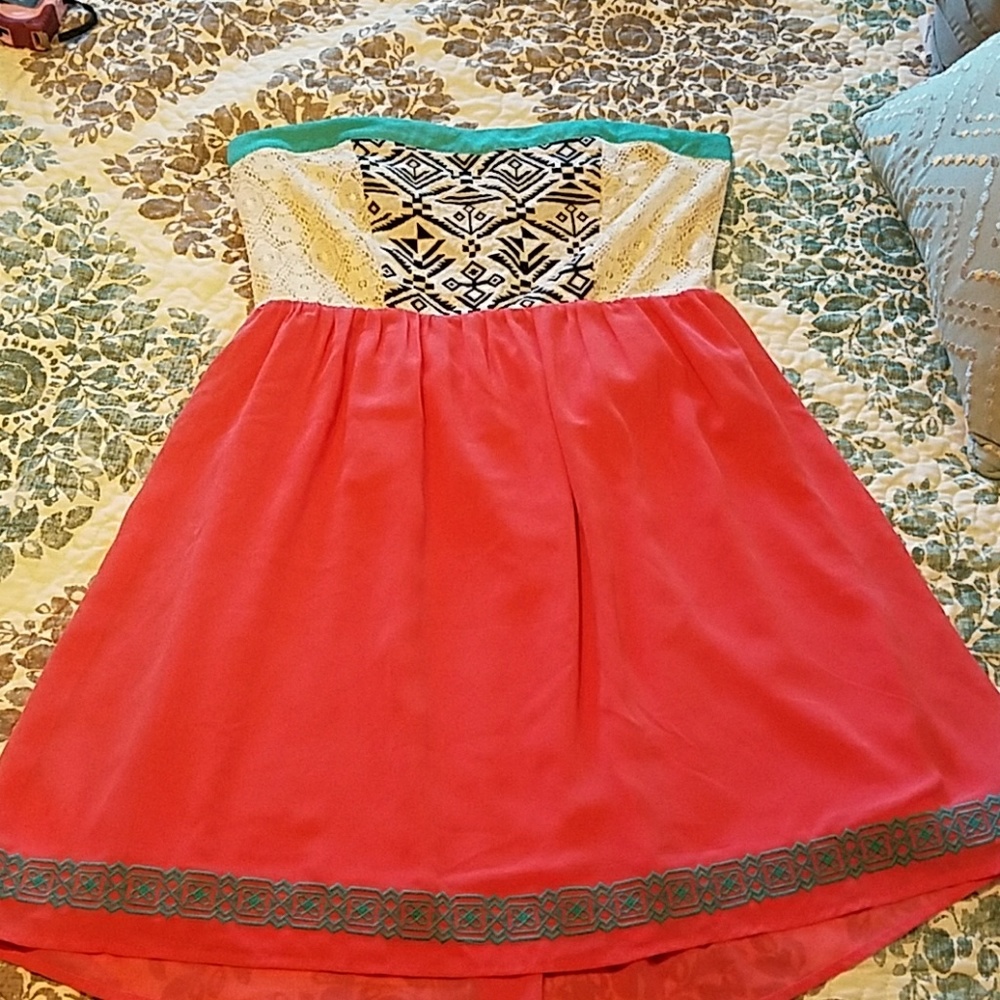 Strapless dress