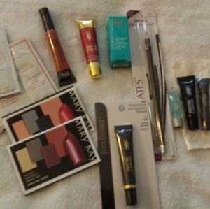 🔴SOLD🔴Sale Make up bundle mary kay mac
