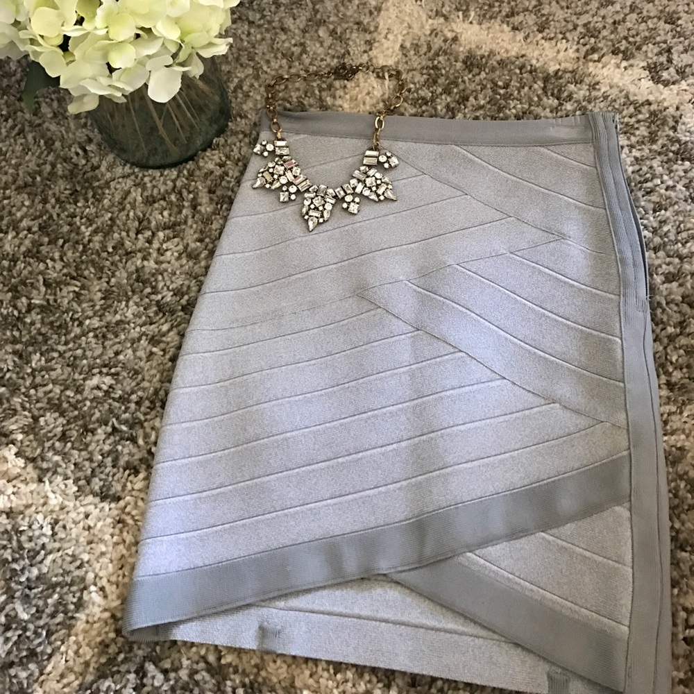 Stretta Size S bodycon skirt