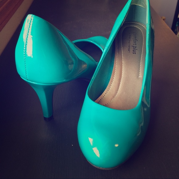 Comfort Plus by Predictions Shoes - Comfort Plus Teal Patent Leather Pumps