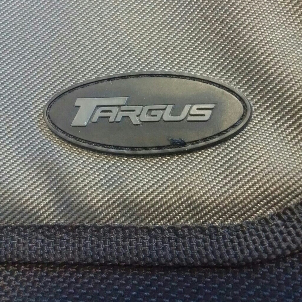 Laptop case - Picture 2 of 4