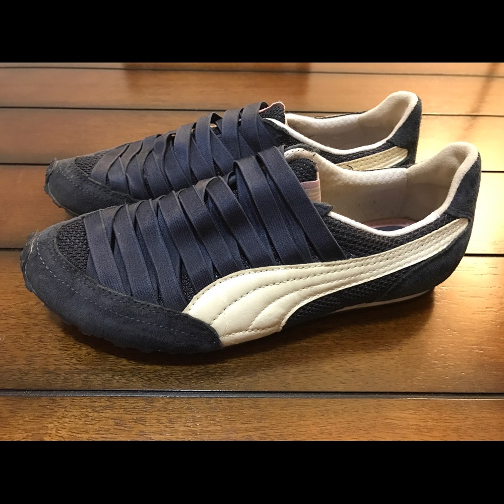 Throwback SlipOn Navy Puma Shoes