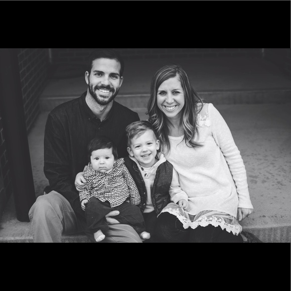 Meet your Posher, Courtney - Picture 1 of 1