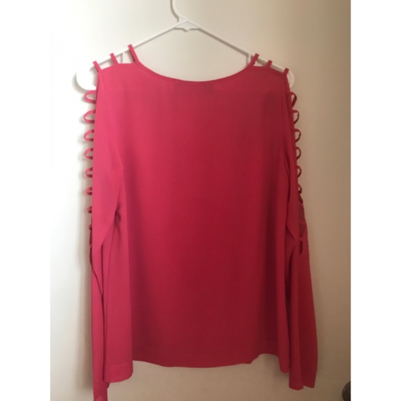 Hot pink blouse with cutout design sleeves S - Picture 2 of 3