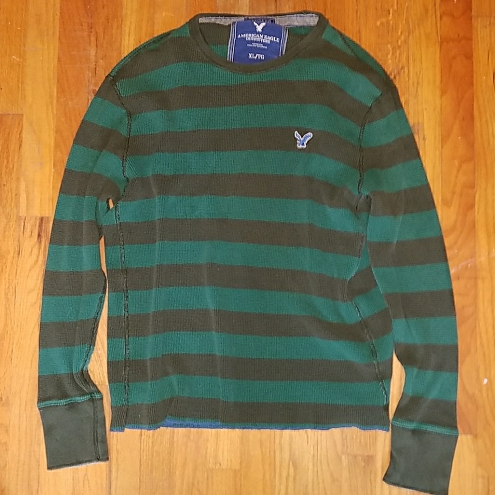 American Eagle thermal sweater/shirt