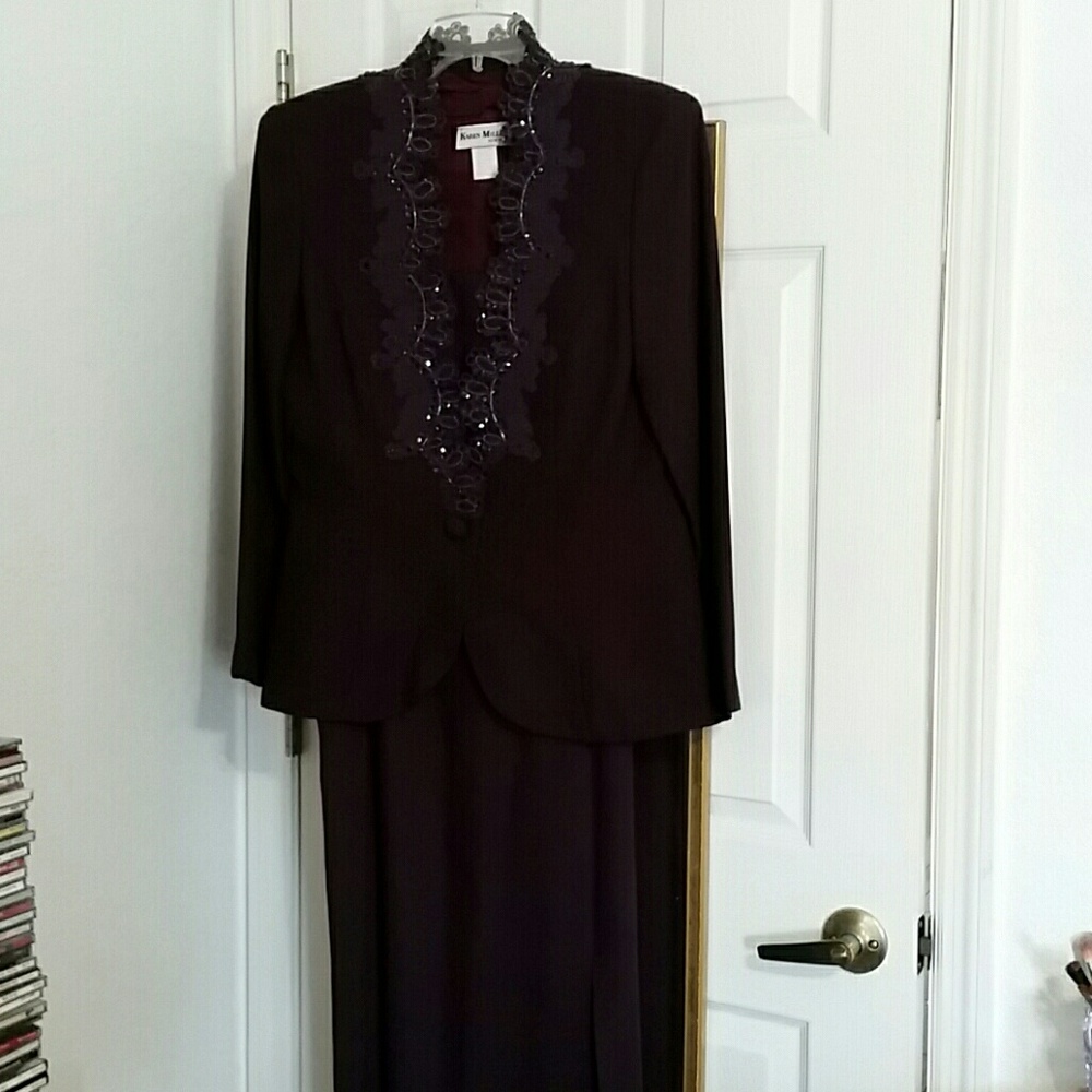 Long dress with front slit and jacket with sequins