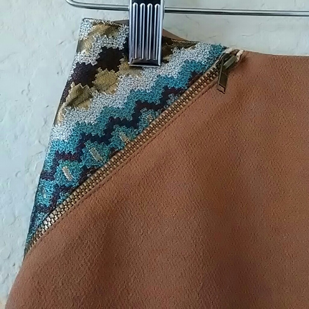 Mini Skirt - Picture 2 of 4