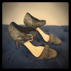 Made in Italy, grey embossed, heel sandals