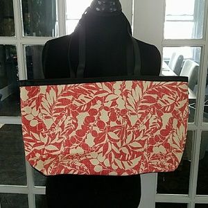 Tiki raffia floral tote